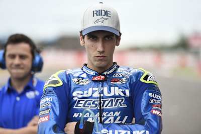 Alex Rins in der Suzuki-Box