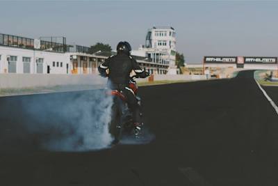 Triumph Rocket 3 TFC: 170 PS, 221 Nm - mindestens!