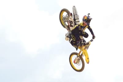 Ken Roczen lässt seine Suzuki auf «Bakery» fliegen