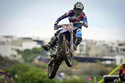 Motocrosser Romain Febvre führte die Supermoto-Stars vor