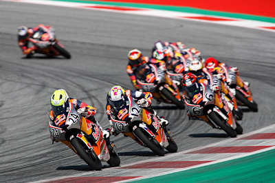 Der Red Bull-Rookies-Cup wird ebenfalls mit den Moto3-Production-Racern von KTM gefahren