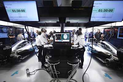 Noch albern Rosberg und Hamilton nur herum