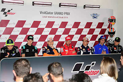 Die MotoGP-Stars stellten sich auch in Katar wieder den mittlerweile zur Tradition gewordenen Fan-Fragen