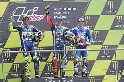 Valentino Rossi, Jorge Lorenzo und Maverick Viñales in Le Mans auf dem Podest