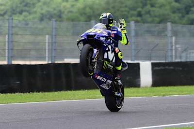 Altmeister Valentino Rossi schnappte sich Platz 3