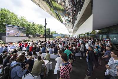 Public Viewing der 24h im Porsche Museum