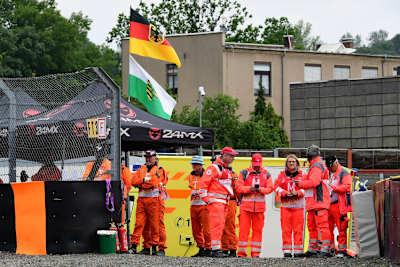 Der Sachsenring hilft auch abseits der Rennstrecke mit