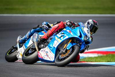 In der IDM tritt das Team HPC-Power in den Suzuki-Farben an