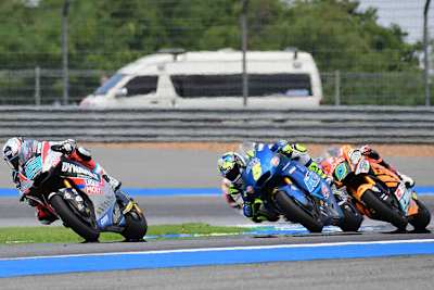 Im Rennen: Marcel Schrötter (23) vor Locateli und Navarro