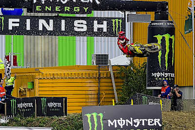 Jeremy Seewer startet von der Pole-Position in die MX2-Wertungsläufe