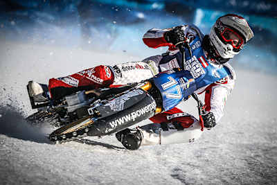 Manfred Seifter fährt wieder Eisspeedway-Rennen