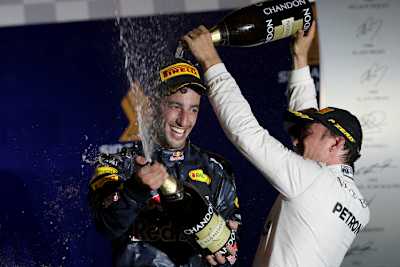 Siegesfeier in Singapur – aber nicht mit Champagner