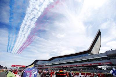 Die langen Vollgas-Abschnitte des Silverstone Circuit sind eine Herausforderung für die neuen V6-Turbos