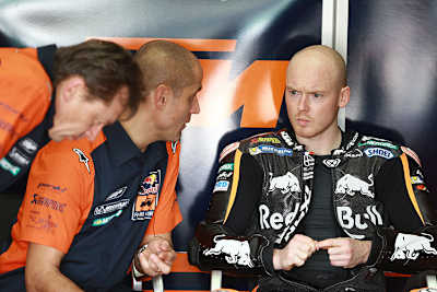 Teammanager Mike Leitner, Crew-Chief Tom Jojic und Bradley Smith