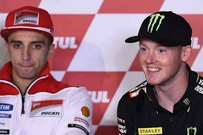 Bradley Smith zog im Kampf mit Andrea Iannone bisher meist den Kürzeren