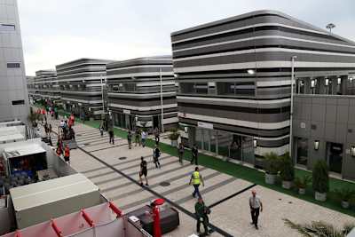 Ein Lotus 2014 in Sotschi – das Rennen wird stattfinden, und Lotus sperrt auch nicht zu