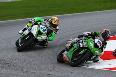 Kenan Sofuoglu (54) im Kampf mit Roberto Rolfo