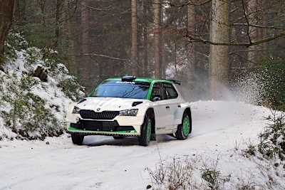 Oliver Solberg beim Test im Skoda Fabia R5 evo