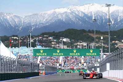 Bis die Formel-1-Renner in Sotschi ausrücken, ist viel Arbeit notwendig