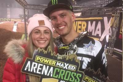 Soubeyras mit deutscher Freundin Sophia Incutto