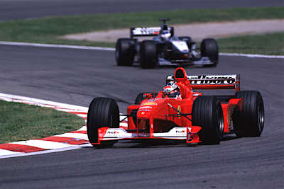 Michael Schumacher vor Mika Häkkinen in Barcelona 2000