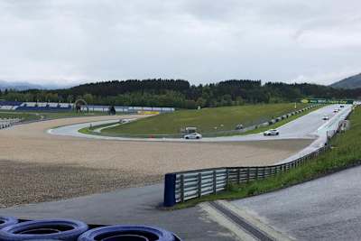 Turn 4: Die gescheiterten Spätbremser haben jetzt mehr Auslaufzone