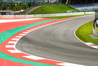 So wird die Zielkurve (Turn 10) aus Sicht der Fahrer wieder aussehen