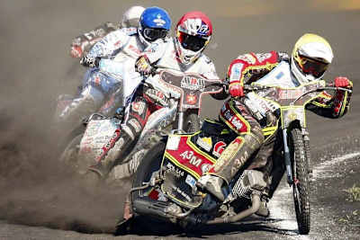 Stralsund: David Bellego vor Nicklas Porsing, Kacper Gomolski und Joel Andersson