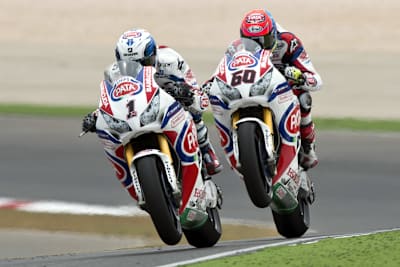 Sylvain Guintoli (1) und Michael van der Mark (60)