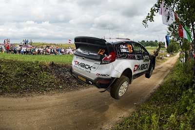 Ott Tänak springt zum Tagessieg