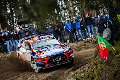 Ott Tänak bei der Rallye Serras de Fafe