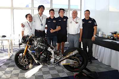 Das Team RW Racing tritt 2018 mit Steven Odendaal und Joe Roberst auf NTS-Bikes an