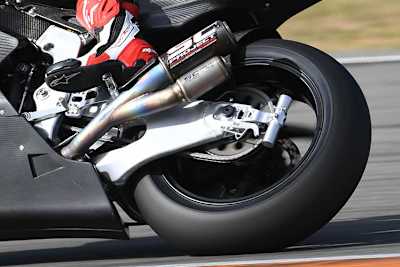 Hier ist der mysteriöse Zylinder an der Kalex von Jules Danilo zu sehen