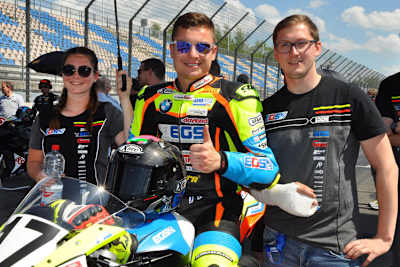 Jan Bühn (re.) betreut Tim Eby