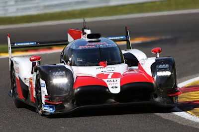 Pole-Position bei der FIA WEC in Spa-Francorchamps: Der Toyota TS050 Hybrid von Mike Conway und Kamui Kobayashi 