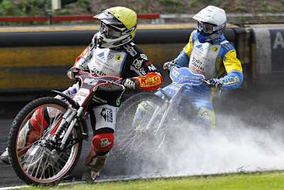 Sebastian Ulamek vor Tomasz Gapinski