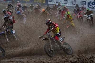 Am Start konnte sich Ullrich vor viele Verfolger setzen