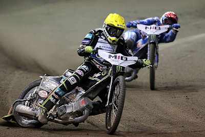 Martin Vaculik vor Bartosz Zmarzlik