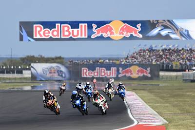 Nach dem Start: Vorne Miller (8), Fenati (5) und Vazquez (7)