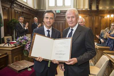 Ehrenbürger Dr. Helmut Marko mit Bürgermeister Siegfried Nagl