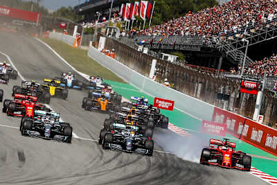 Vettel lässt seinen rechten Vorderreifen verrauchen