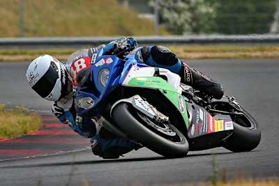 Dominik Vincon testet die BMW des Teams NRT 48