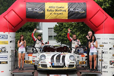 Das siegreiche Ehepaar Petra und Ruben Zeltner