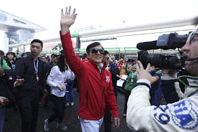 Jackie Chan in der Startaufstellung zum 6h-Rennen der FIA WEC in Shanghai