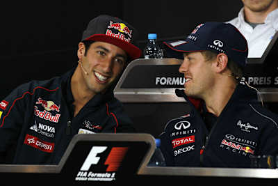 Daniel Ricciardo und Sebastian Vettel verstehen sich 