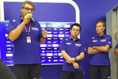 Yamaha-Media-Debrief in Spielberg: Willam Favero, Tsuya und Lin Jarvis