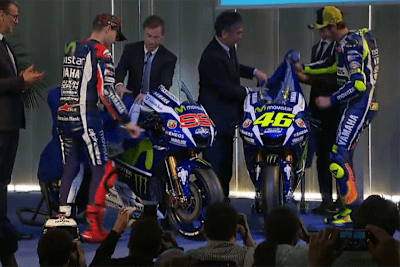 Die Yamaha M1 für 2016 wurde in Barcelona enthüllt