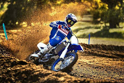 Neue Yamaha YZ 65: Vollwertiges Motocross-Motorrad für die Champions und die (erwachsenen) Hobbyfahrer von Morgen 
