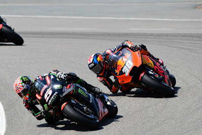 Johann Zarco vor Bradley Smith