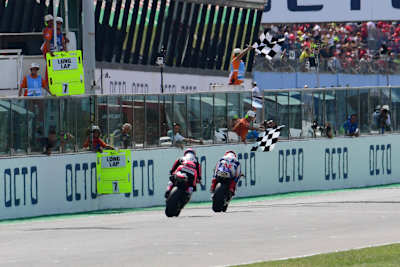 Di Giannantonio überquerte die Ziellinie knapp hinter Fernandez